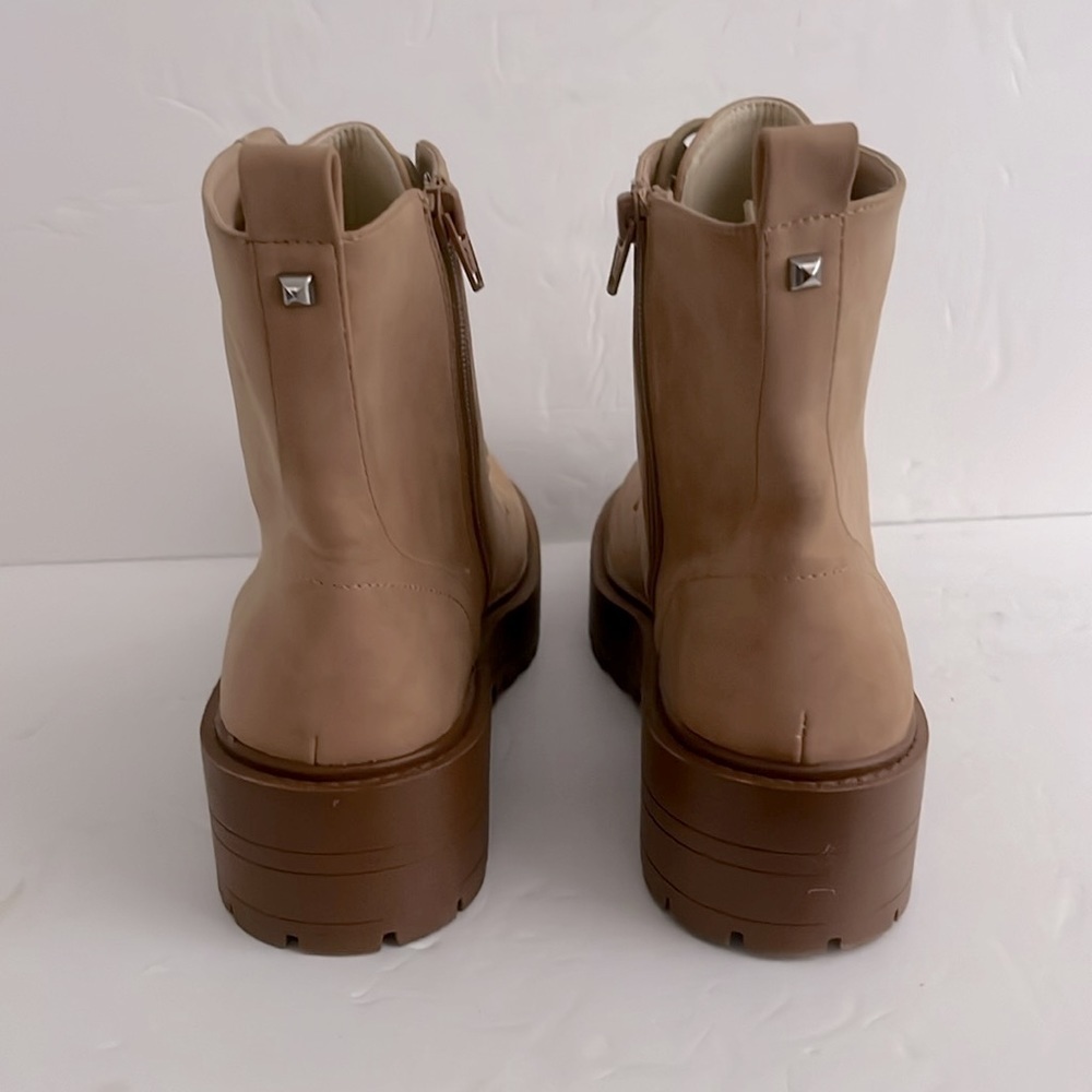 DV by Dolce Vita Shoes Women’s Lug Sole Lace Up Primm Ankle Boot Size 8.5 NEW - Picture 9 of 10